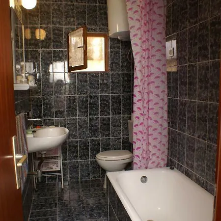 Uvala Karbuni 4465a شقة *